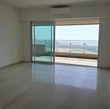 Room in 3 BHK Apartment at Lokhandwala Minerva Mahalaxmi, Arthur rd – for Rent