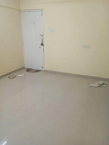 Room in 1 BHK Apartment at Haware Dahlia, Kasarvadavali – for Rent