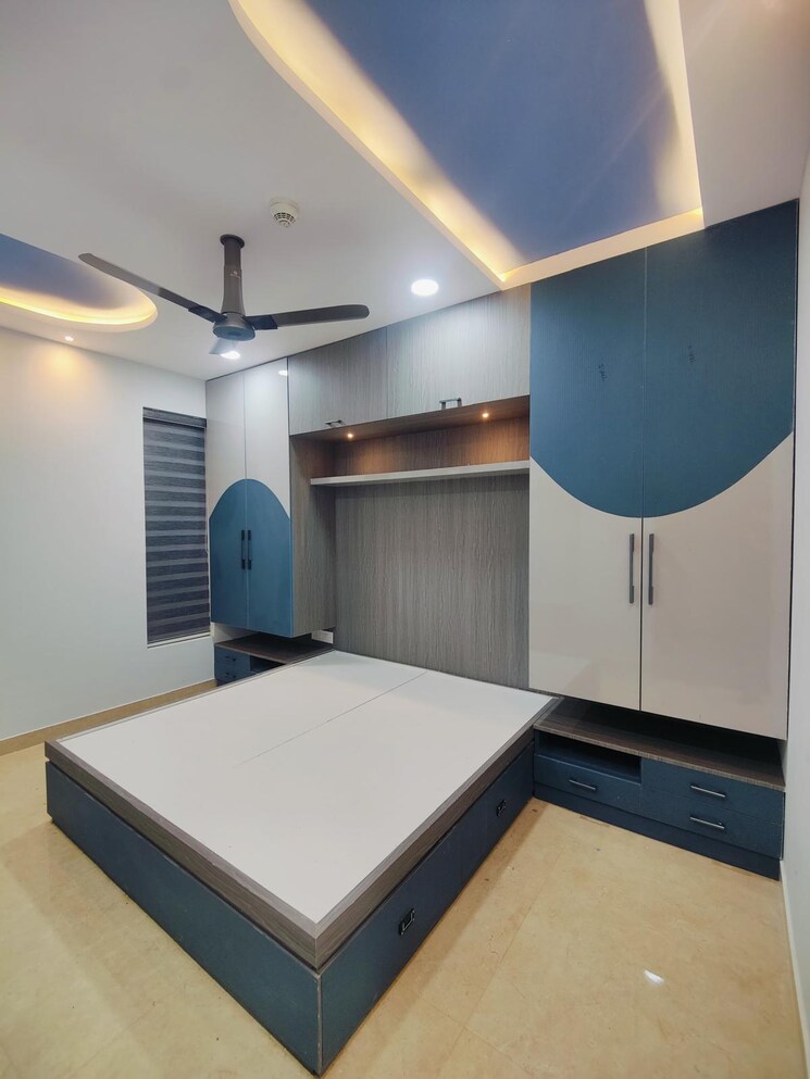 Bathroom, koncept-ambience-the-botanika-empress 4 Bedroom 4600 Sq.Ft. Apartment In Gachibowli Hyderabad 9771664