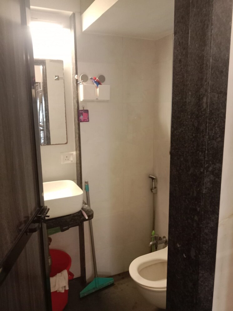 Bathroom, khar west 2 Bedroom 700 Sq.Ft. Apartment In Khar West Mumbai 9771696