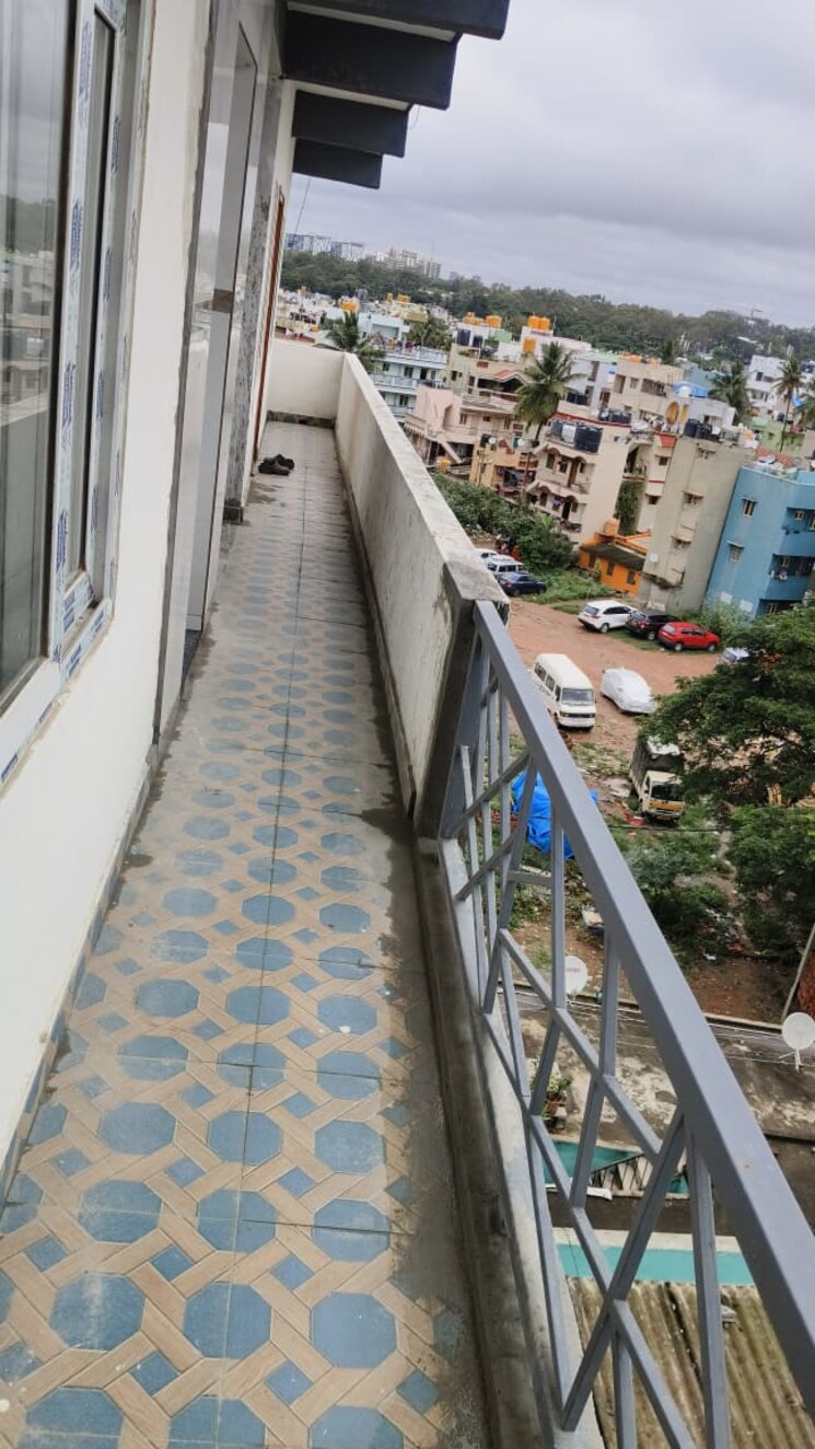 Balcony, indiranagar 2 Bedroom 725 Sq.Ft. Apartment In Indiranagar Bangalore 9389571