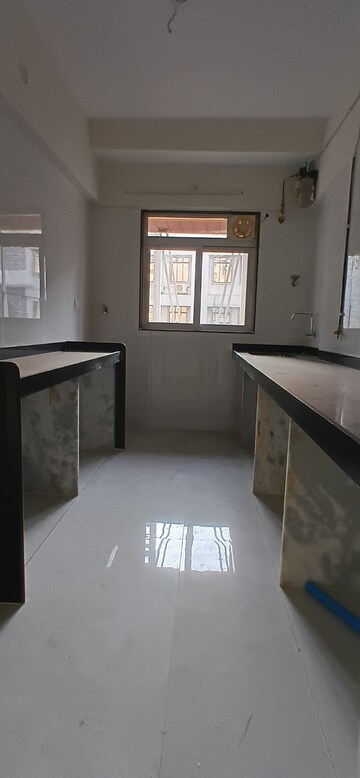 Furnished Amenities in 2 BHK Apartment at Vaibhavlaxmi Central Park, Vikhroli East – for Rent