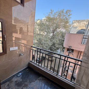 Balcony in 2 BHK Builder Floor at Moti Nagar – for Sale