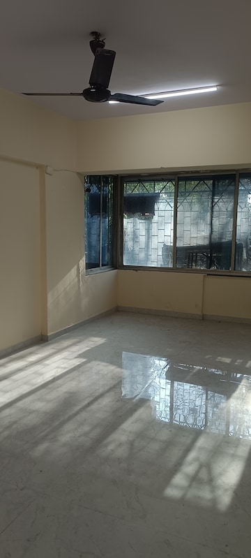 Room in 1.5 BHK Builder Floor at Lotus Natasha Park, Mira Road East – for Rent