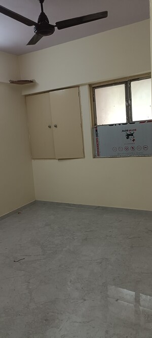 Room in 1.5 BHK Builder Floor at Lotus Natasha Park, Mira Road East – for Rent