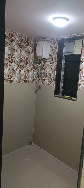 Room in 1.5 BHK Builder Floor at Lotus Natasha Park, Mira Road East – for Rent