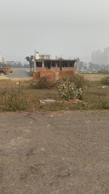  Plot For Sale in BPTP Parkland, Sector 75