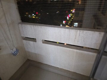 Furnished Amenities in 2 BHK Apartment at Andheri West – for Sale