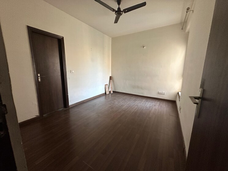 Room, bptp-park-elite-premium 3 Bedroom 1100 Sq.Ft. Apartment In Sector 84 Faridabad 9771939