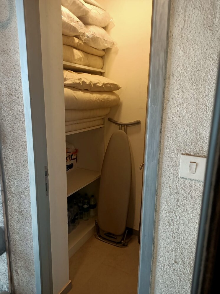 Bathroom, lodha-gardenia 3 Bedroom 1321 Sq.Ft. Apartment In Wadala Mumbai 9771940