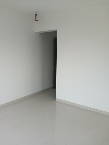 Room in 2 BHK Apartment at Sunteck City Avenue 4, Goregaon West – for Rent