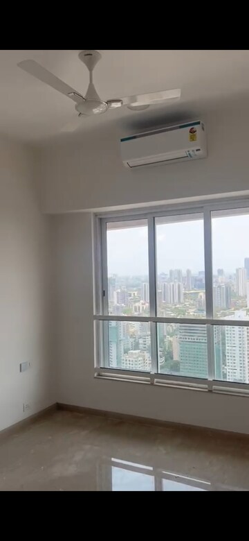 Bedroom in 2 BHK Apartment at Kalpataru Radiance, Goregaon West – for Rent