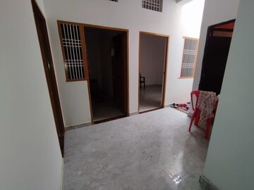 2 BHK Builder Floor For Rent in Manduwadih