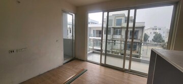 Room in 4 BHK Villa at Godrej Golf Links Exquisite, Sector 27 Yamuna Expressway – for Sale