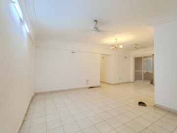 Room in 3 BHK Apartment at Puravankara Purva Fairmont, Hsr Layout – for Rent