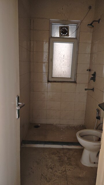 Bathroom in 3 BHK Apartment at BPTP Princess Park, Sector 86 – for Sale