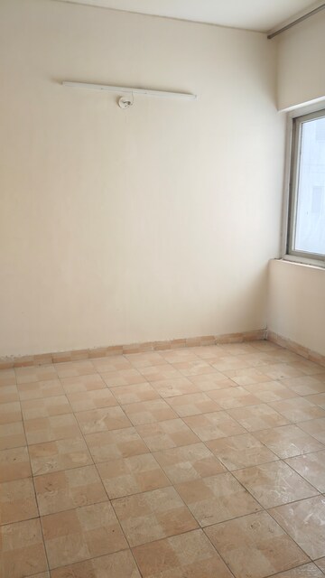 Room in 3 BHK Apartment at BPTP Princess Park, Sector 86 – for Sale