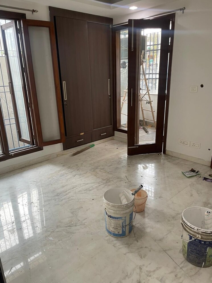 undefined, saket 3 Bedroom 200 Sq.Yd. Builder Floor In Saket Delhi 9772361