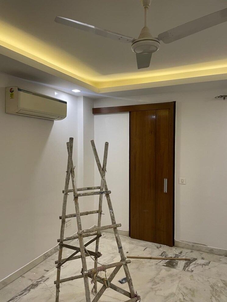 undefined, saket 3 Bedroom 200 Sq.Yd. Builder Floor In Saket Delhi 9772361