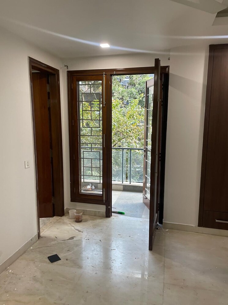 Room, saket 3 Bedroom 200 Sq.Yd. Builder Floor In Saket Delhi 9772361