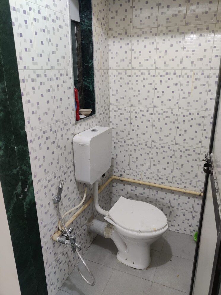 Bathroom, madhuban-chs-mahalaxmi 1 Bedroom 350 Sq.Ft. Apartment In Mahalaxmi Mumbai 9772366