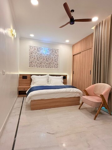 Bedroom in 3 BHK Builder Floor at Defence Colony – for Rent