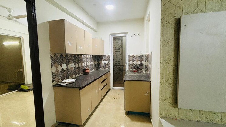 Kitchen, signature-global-park-4-and-5 3 Bedroom 1120 Sq.Ft. Builder Floor In Sohna Sector 36 Gurgaon 9772372
