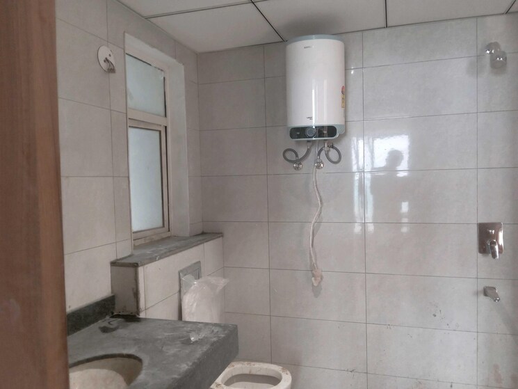 Bathroom, godrej-the-suites 2 Bedroom 1450 Sq.Ft. Apartment In Sector 27 Yamuna Expressway Greater Noida 9772409