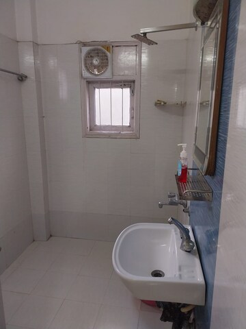 Bathroom in 1 RK Apartment at Chittaranjan Park – for Rent