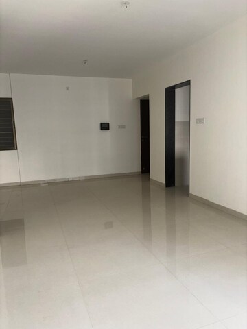 Room in 2 BHK Apartment at Acme Ozone, Manpada – for Rent