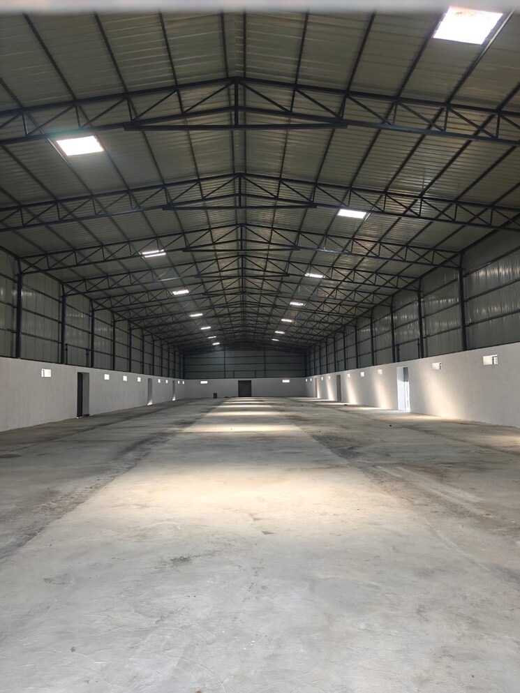  Parking, bhajan ganj Commercial Warehouse 45000 Sq.Ft. In Bhajan Ganj Ajmer 9772451