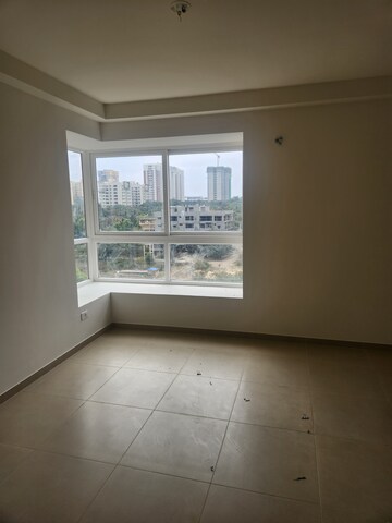 Room in 3.5 BHK Apartment at Bhartiya City Nikoo Homes 4, Thanisandra Main Road – for Sale