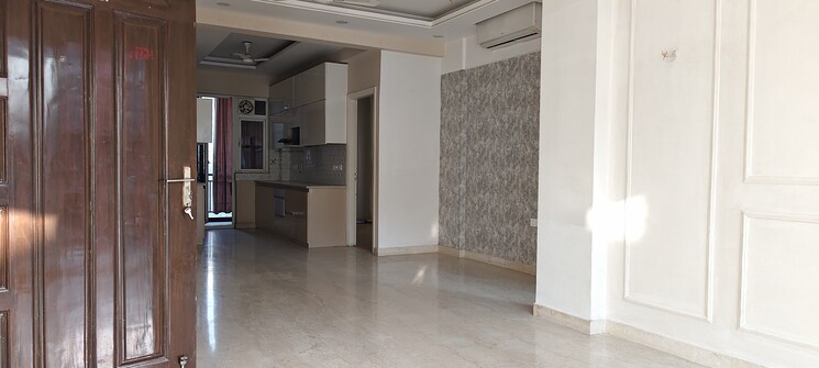 Room, bptp-astaire-gardens 3.5 Bedroom 2524 Sq.Ft. Apartment In Sector 70a Gurgaon 9772500