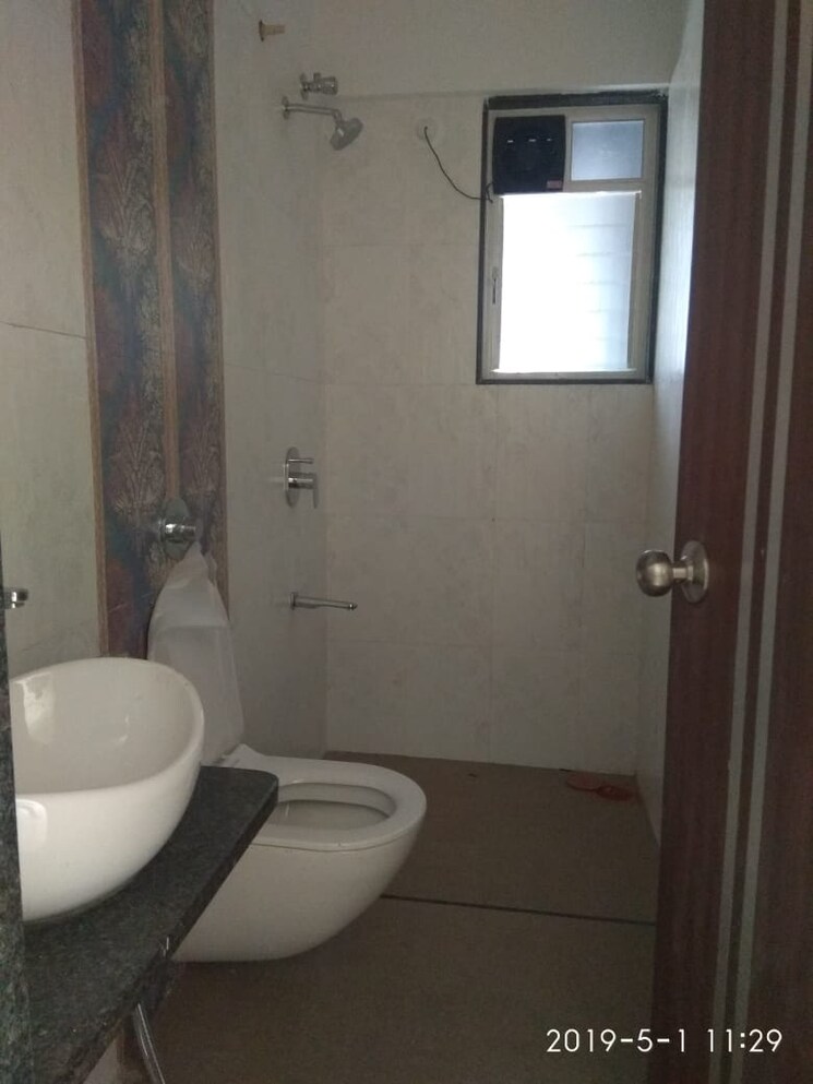 Bathroom, thakar-patliputra-heights 1 Bedroom 600 Sq.Ft. Apartment In Anand Nagar Pune 9772514