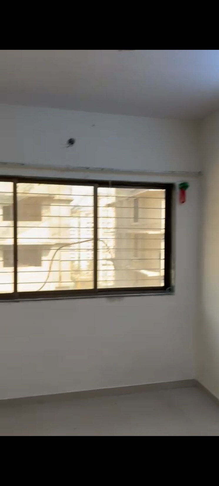 Room, kurla east 1 Bedroom 460 Sq.Ft. Apartment In Kurla East Mumbai 9772568