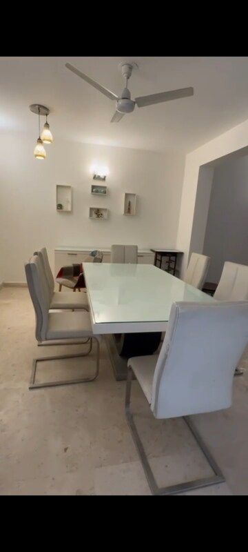 Team Area in 3.5 BHK Villa at Vipul Tatvam Villas, Sector 48 – for Rent