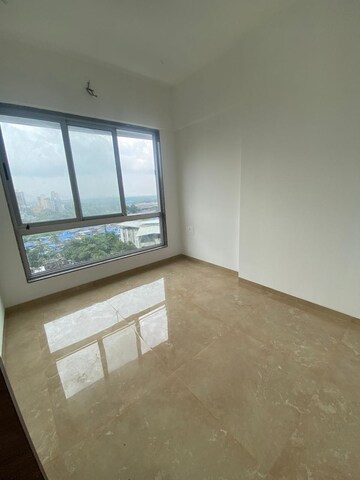 Room in 3 BHK Apartment at Sunny Shanti Heights, Mulund West – for Rent