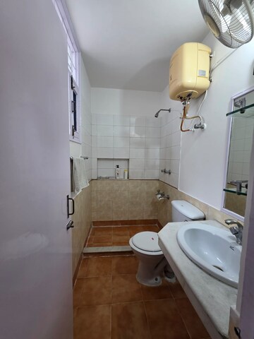 Bathroom in 3 BHK Builder Floor at Unitech Woodstock Floors, Sector 50 – for Rent