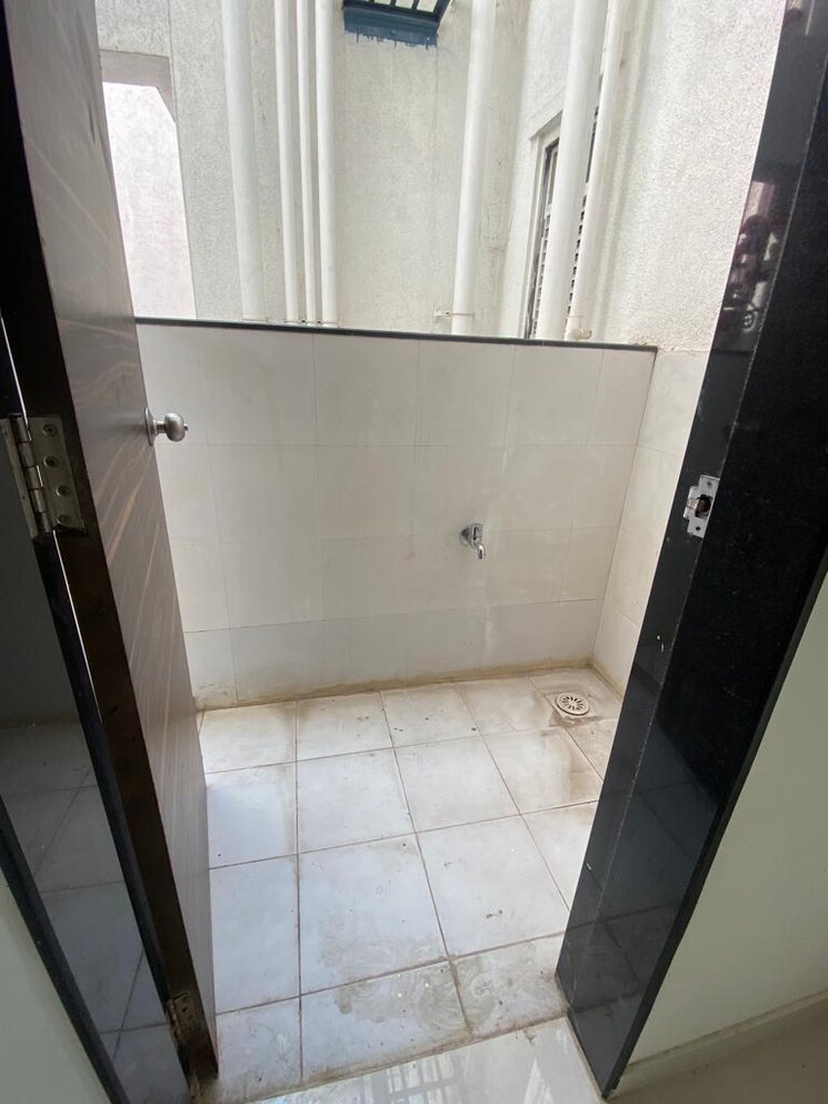 Bathroom, punawale 2 Bedroom 1182 Sq.Ft. Apartment In Punawale Pune 9772646