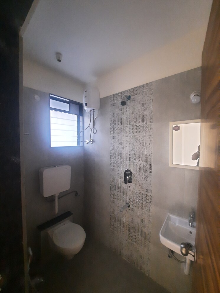 Bathroom, jvm-olive 1 Bedroom 300 Sq.Ft. Apartment In Bhayandarpada Thane 9772649