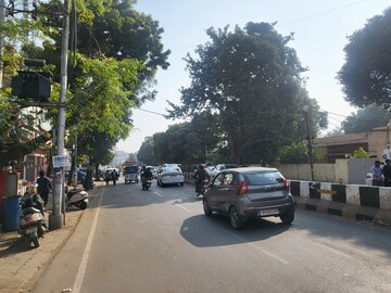 Parking in  Showroom at Niralanagar – for Rent