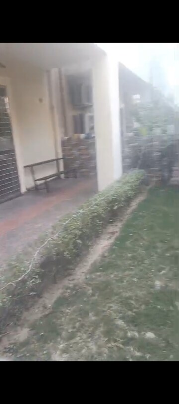 Furnished Amenities in 3.5 BHK Builder Floor at BPTP Park 81, Sector 81 – for Rent