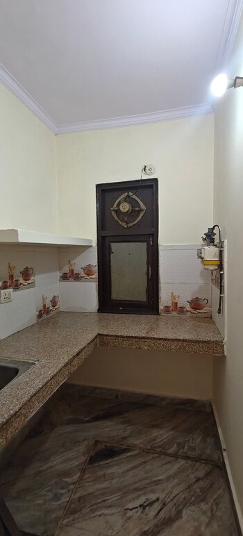 1 BHK Builder Floor for Rent in Samaspur Village, Delhi
