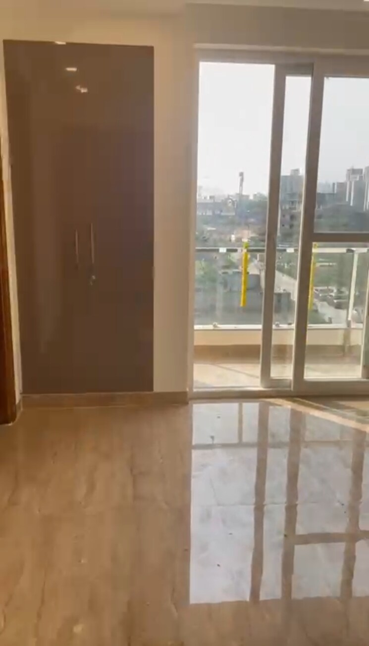 Room, bptp-district-3 3 Bedroom 150 Sq.Yd. Builder Floor In Sector 85 Faridabad 9772702