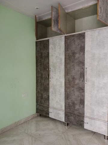 Bedroom in 3 BHK Builder Floor at Sector 18 – for Rent
