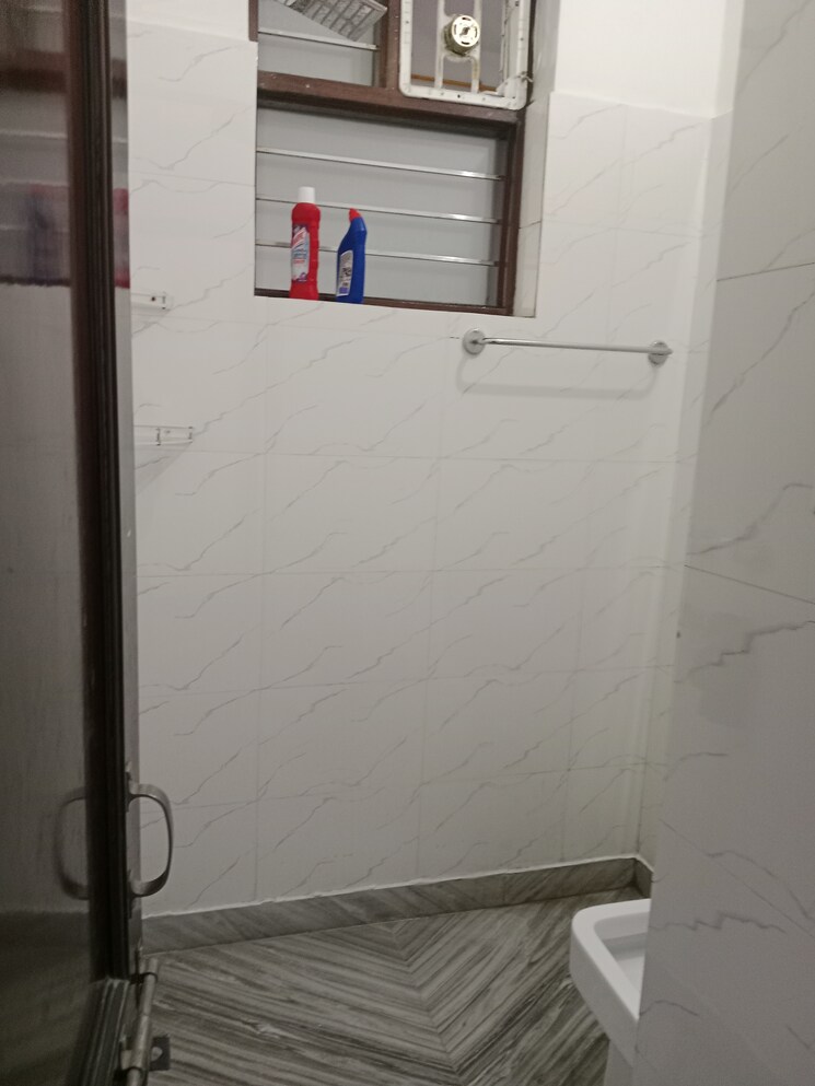 Bathroom, sector 17 3 Bedroom 2025 Sq.Ft. Builder Floor In Sector 17 Panipat 9772856