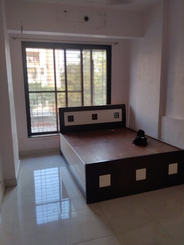 Room in 2 BHK Apartment at Sanpada – for Rent