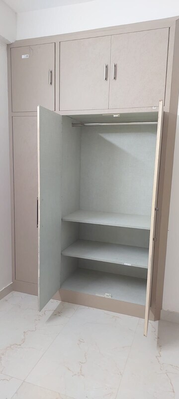 Furnished Amenities in 3.5 BHK Builder Floor at Smart World Gems, Sector 89 – for Sale