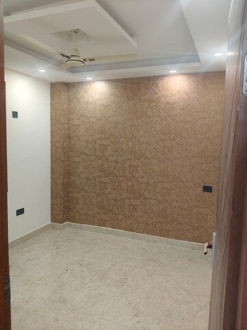 Room in 3 BHK Builder Floor at Govindpuri – for Sale