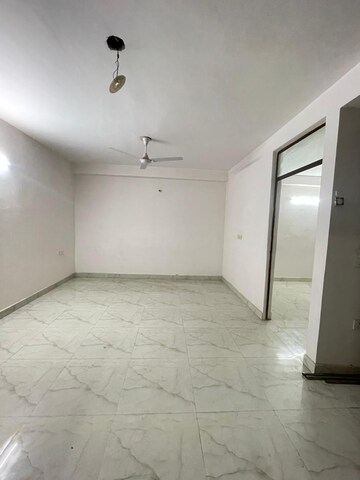 Room in 2 BHK Builder Floor at Saket – for Rent